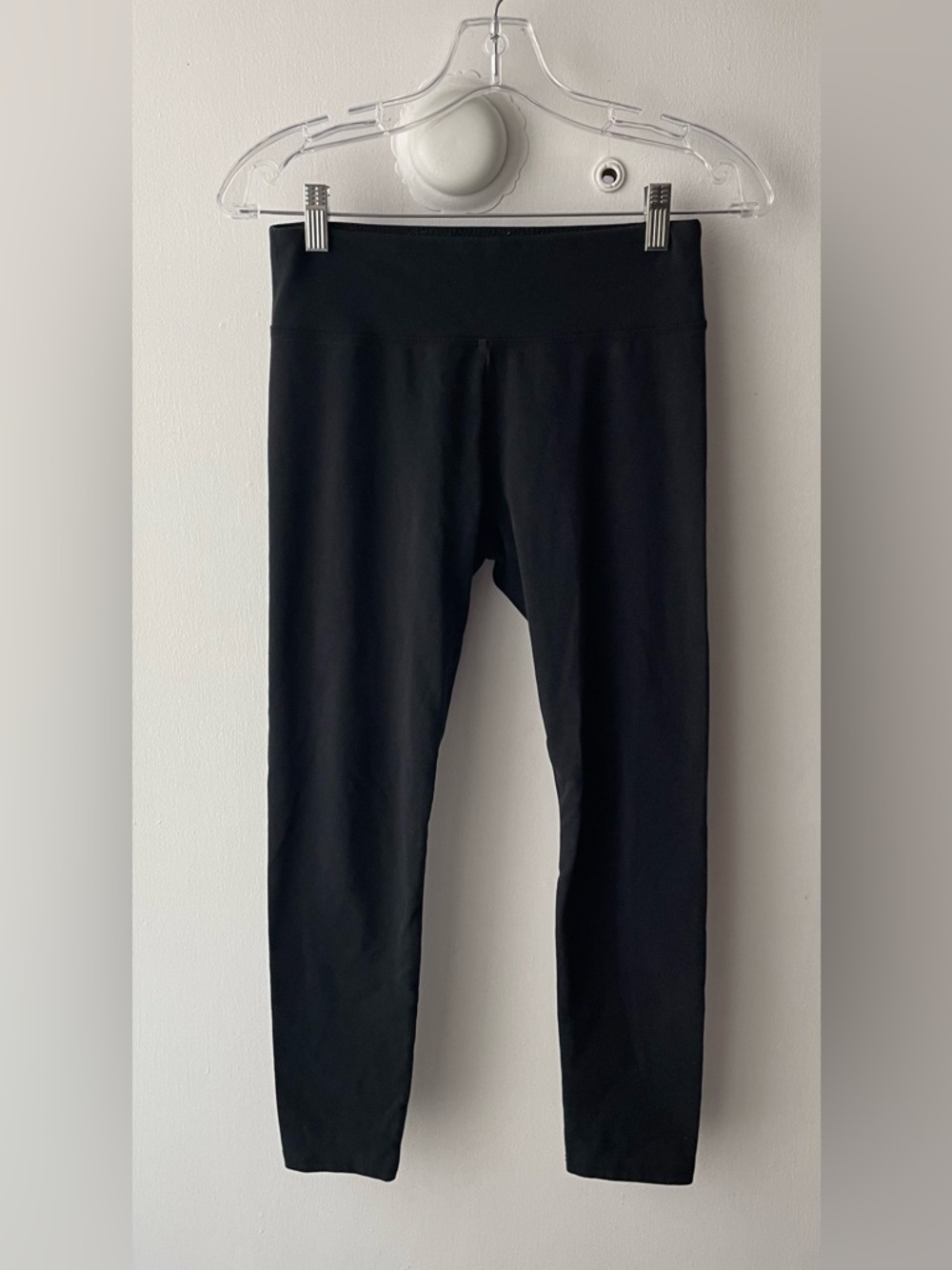 OFFLINE BY AERIE BLACK LEGGINGS - SIZE M!